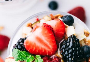 Fruit & Yogurt Parfait