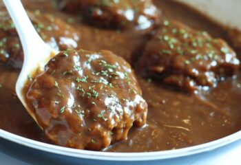 Hamburger Steak w. Jasmine Rice & Black Eyed Peas